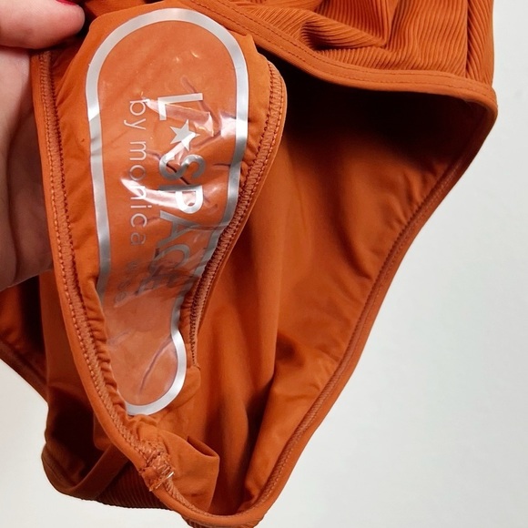 NWT L*Space Ridin’ High Ribbed Float On One Piece Swimsuit in Amber Orange - Picture 7 of 7